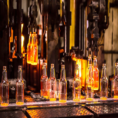 comprar Máquina de fabricación de botellas de vidrio de 380V para recipientes de vino personalizados online manufacture