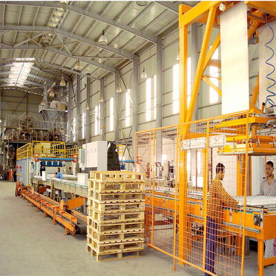 Comprar Línea de producción automática completa de botellas de vidrio de 180 TPD para la fabricación de botellas de bebidas y licores Fabricación en línea